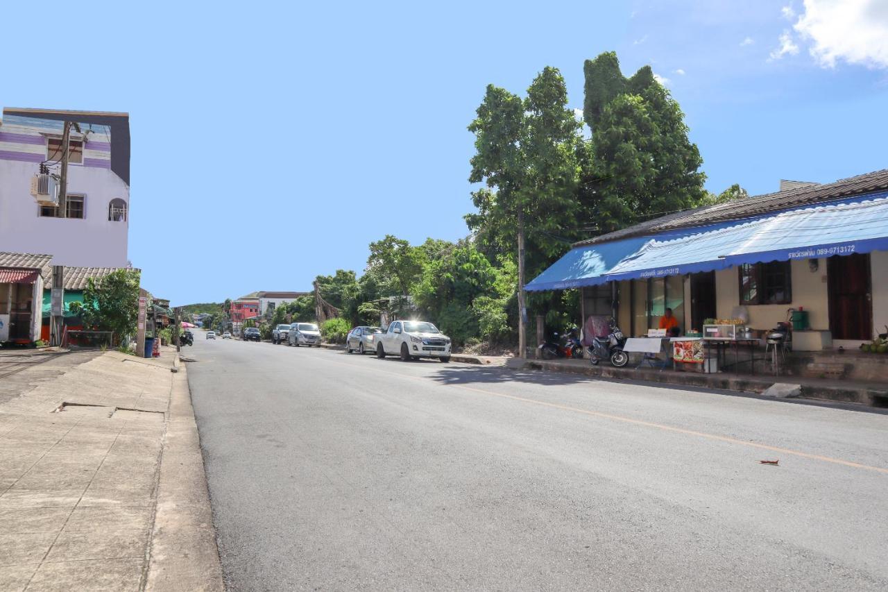 Oyo 747 Suwanna Hotel Krabi Ngoại thất bức ảnh